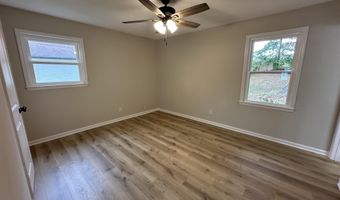 220 River Forest Dr, Boiling Springs, SC 29316