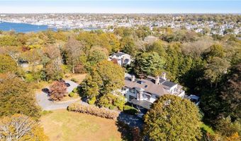 46 CHASTELLUX Ave M6, Newport, RI 02840