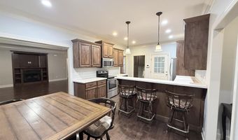 626 Berry Hill Ln, Arab, AL 35016