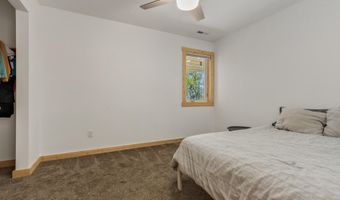 2810 S 392nd Ave, Aberdeen, SD 57401