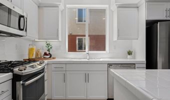 316 Antoni Gln 906, Escondido, CA 92025