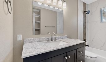 1135 Lillie Dr, Bosque Farms, NM 87068