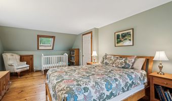 530 West Rd, Barnard, VT 05031