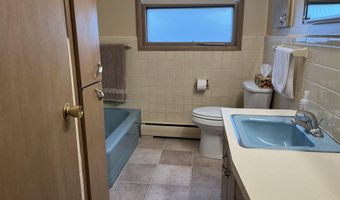 216 Washington Ave W, Albia, IA 52531