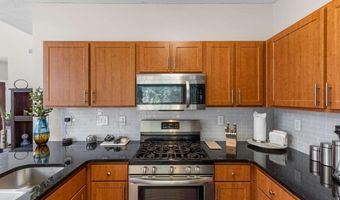2505 Thorngate Dr, Acworth, GA 30101