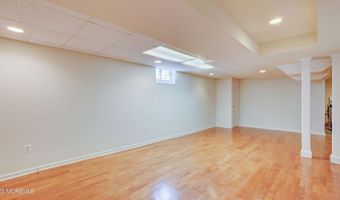 88 Vanderveer Dr, Basking Ridge, NJ 07920