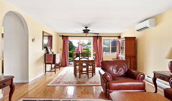 88 Central Ave, Amityville, NY 11701
