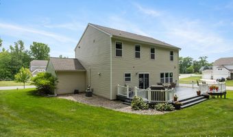 9231 Trafalgar Dr SE, Alto, MI 49302
