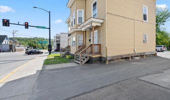 18 Maple Ave, Barre, VT 05641