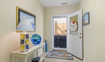215 E Ft Macon Rd, Atlantic Beach, NC 28512