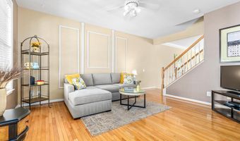 2406 GRETTER Pl, Alexandria, VA 22311