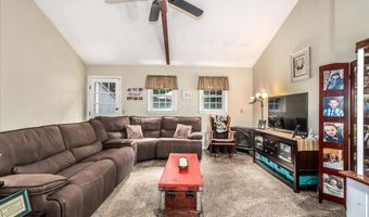 10 N Beech Tree Rd, Brookfield, CT 06804