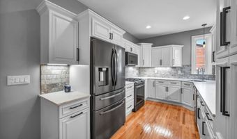 135 West St, Cromwell, CT 06416