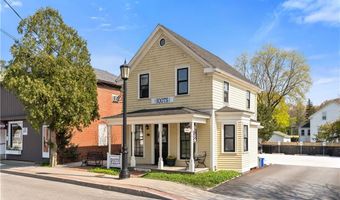 74 Maple Ave, Barrington, RI 02806