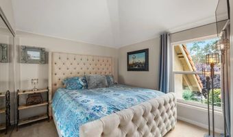 2708 Grove Ave, Carlsbad, CA 92008