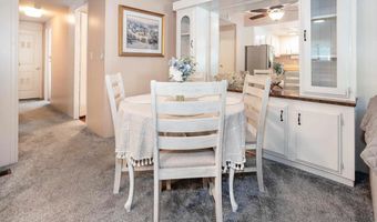 135 Beechwood Ln, Oceanside, CA 92054