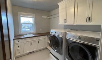 6860 W DESIGN Dr, Appleton, WI 54942