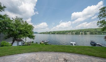 100 N Lake Shore Dr, Brookfield, CT 06804