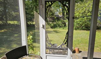 10 Wilkie Blvd, Beesleys Point, NJ 08223
