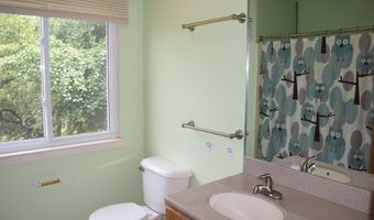3393 Burbank Dr, Ann Arbor, MI 48105