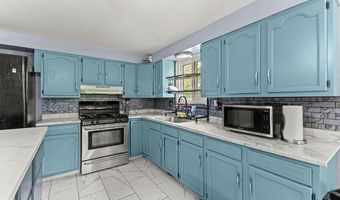 17127 Euclid Ave, Allen Park, MI 48101