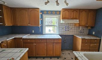 260 Pond Rd, Albion, ME 04910