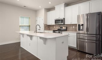 2025 Birchside Dr, Charlotte, NC 28205