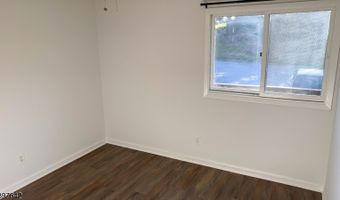 1 Snowbird Ct, Alloway, NJ 07462