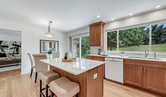 713 Barham Down Dr, Ballwin, MO 63011