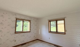 498 Town Line Rd, Bennington, VT 05201