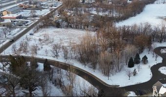 Stevens St, Albert Lea, MN 56007