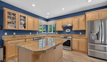 61042 Chamomile Pl, Bend, OR 97702
