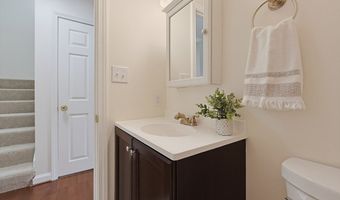 23 Milk St 2, Attleboro, MA 02703