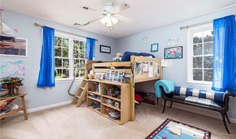 371 Glen Hill Dr, North Kingstown, RI 02874