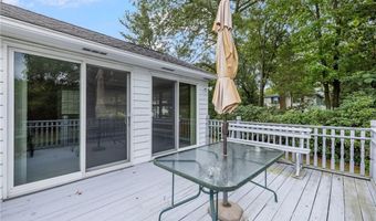 17 Jennie St, Cranston, RI 02920