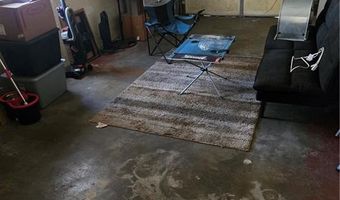 611 S Harrison Ave, Aurora, MO 65605