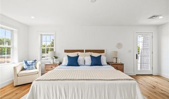 21 Bradford St 2, Bristol, RI 02809