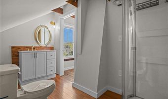 243 Maple Ave, Barrington, RI 02806