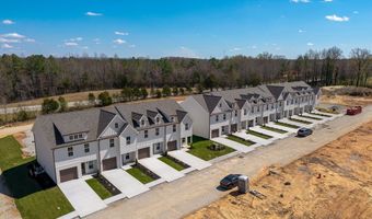 336 Legends Cir, Baxter, TN 38544