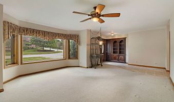 612 Edelweiss Dr, Antioch, IL 60002