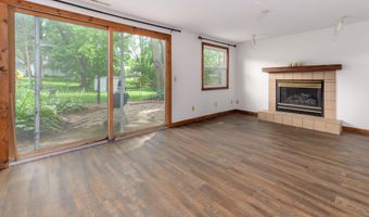 6817 Putnam Rd, Madison, WI 53711