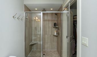 2909 SW Country Ln, Ankeny, IA 50023