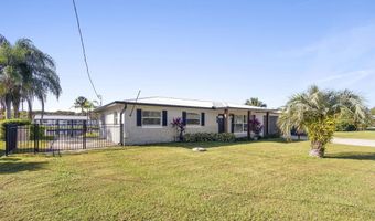 1617 Paradise Ln, Astor, FL 32102