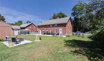8 Lawrence St, Cumberland, RI 02864