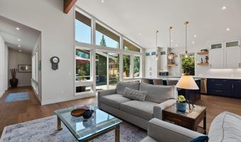 3055 NW Tharp Ave, Bend, OR 97703
