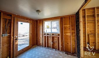 6 Corbett Rd, Cody, WY 82414