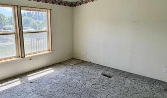 702 W 1st St, Albion, WA 99102