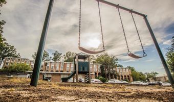 2600 INDIAN Dr 2B, Alexandria, VA 22303
