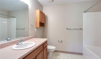 84 Stonington Ln 2, Amherst, NY 14228