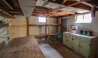 3627 Horn Ave, Alton, IL 62002